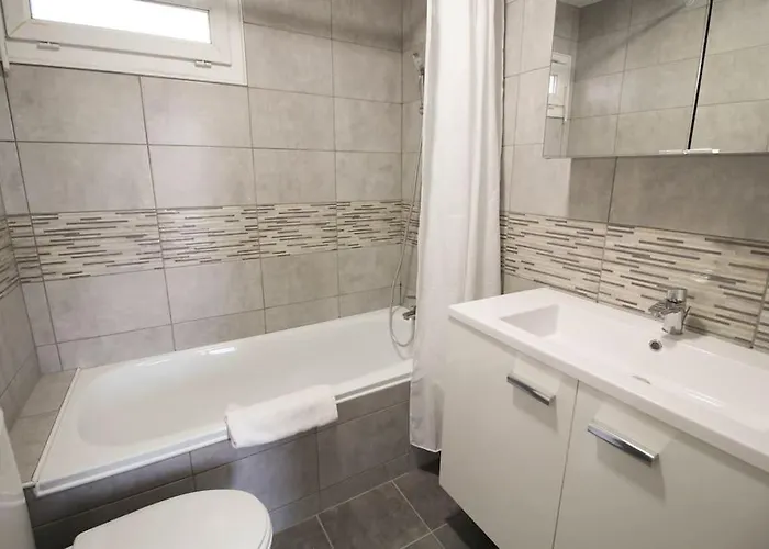 Joli T2 Rénové / Wifi / Grand Parking Privé Appartement La Couronne (Charente)